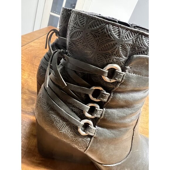 MIZ MOOZ Women’s 8.5 Katrina Grey  Leather Zip Embossed Ankle Boots Booties - Picture 6 of 9